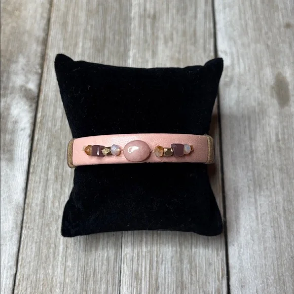 Pink Beaded Bracelet - Picture 2 of 3